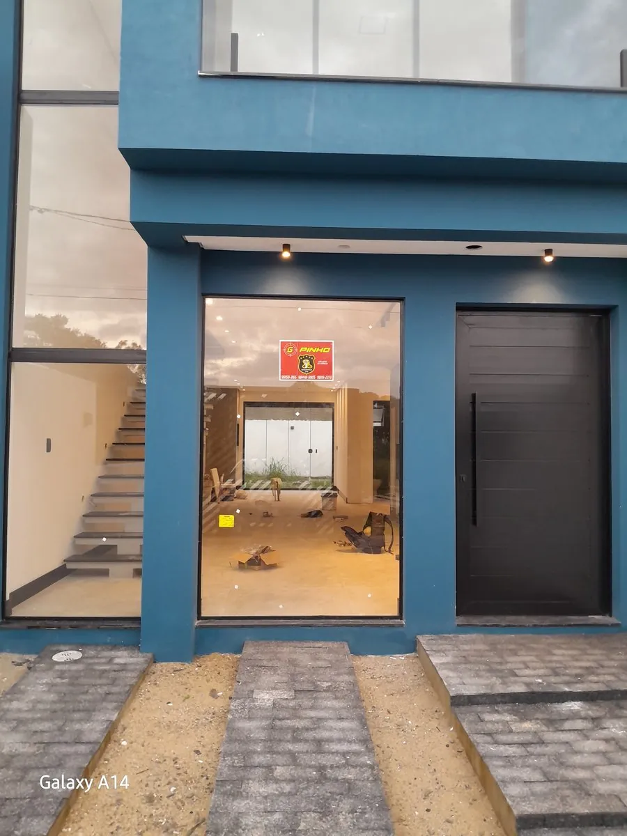 Portão de alumínio sob medida instalado em Pelotas